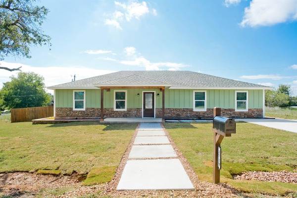 3719 Washington Trail, Granbury, TX 76048