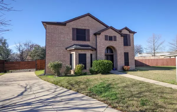 1713 Farmington Drive, Mansfield, TX 76063