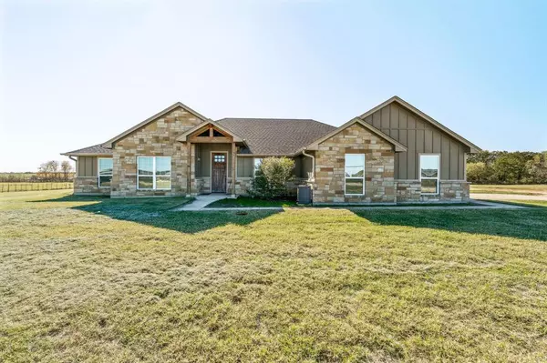 510 Summerfield Lane, Stephenville, TX 76401