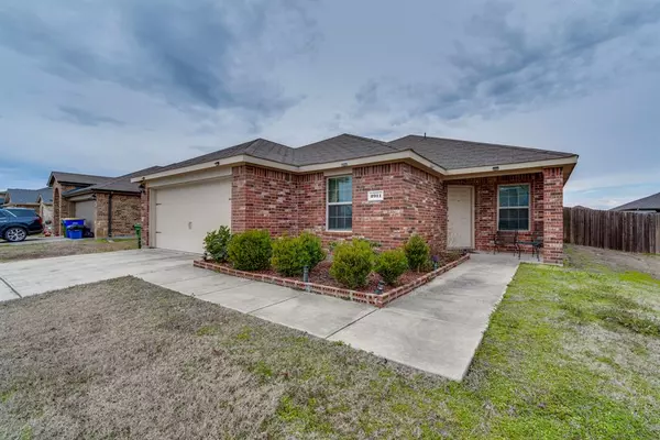 2911 Balleywood Drive, Seagoville, TX 75159