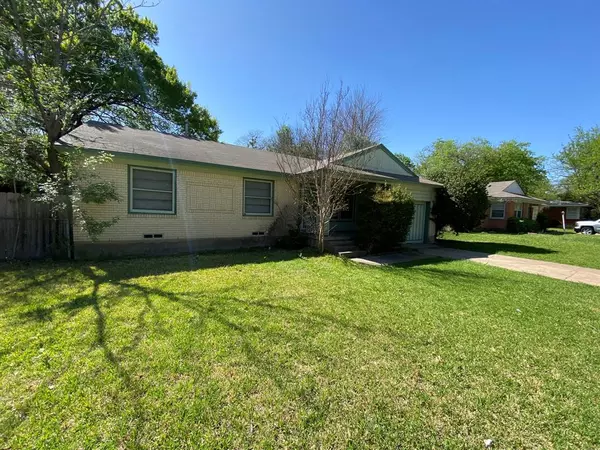 1925 Hilltop Drive, Garland, TX 75042