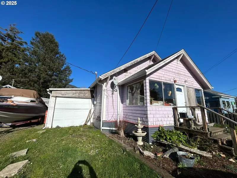 212 ACACIA AVE, Garibaldi, OR 97118