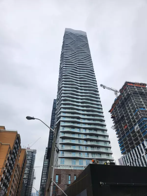 100 Dalhousie ST #1804, Toronto C08, ON M5B 0C7