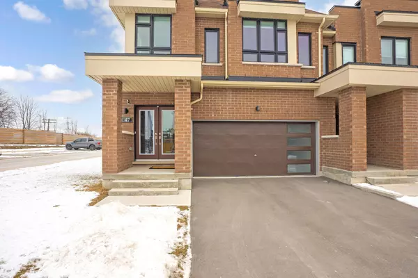 47 Caspian SQ, Clarington, ON L1C 3K5