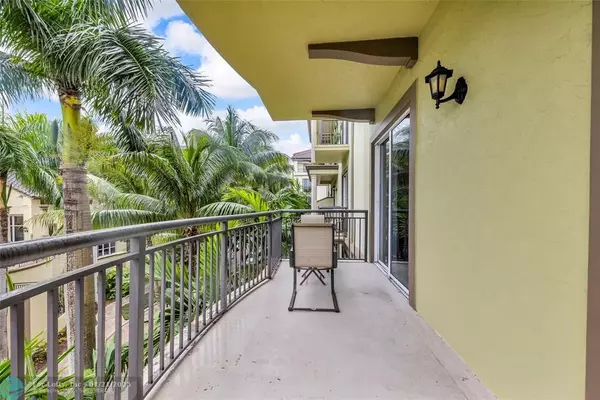 Wilton Manors, FL 33334,2625 NE 14th Avenue  #303