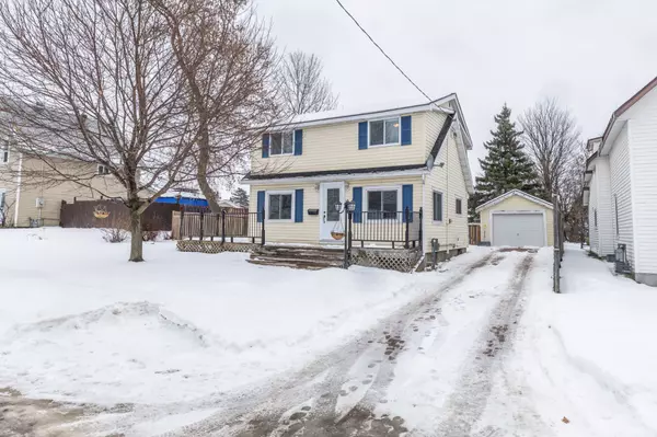 407 Lynn ST, Pembroke, ON K8A 4Y4