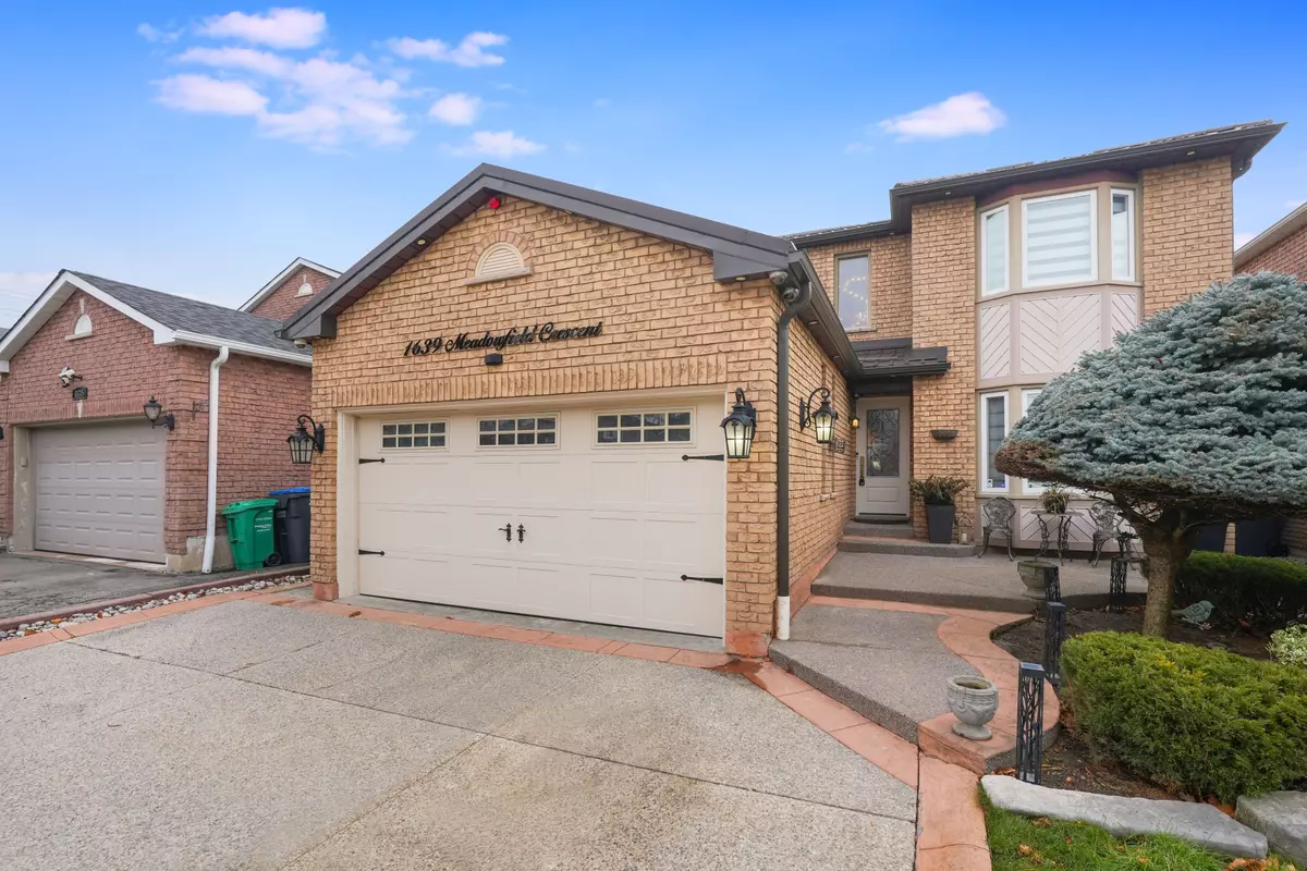 Mississauga, ON L5M 4T5,1639 Meadowfield CRES