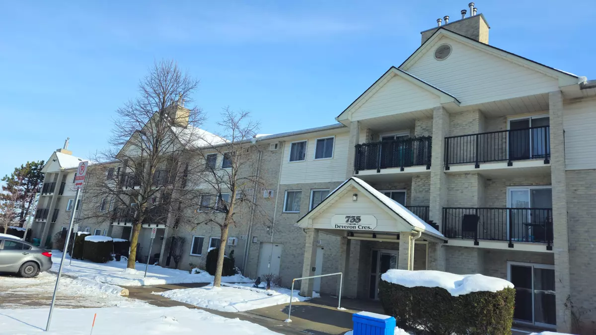 London, ON N5Z 4X8,735 Deveron CRES #115