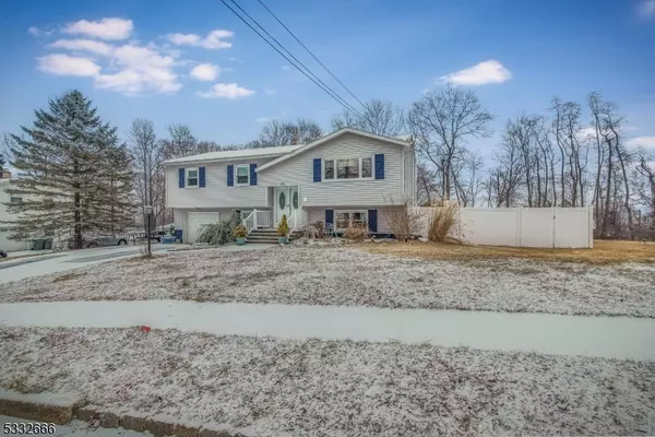 Mount Olive Twp., NJ 07828,13 Louis Dr