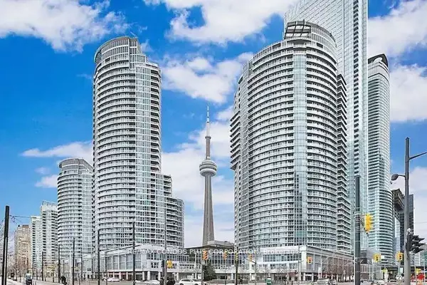 208 Queens Quay W #603, Toronto C01, ON M5J 2Y5