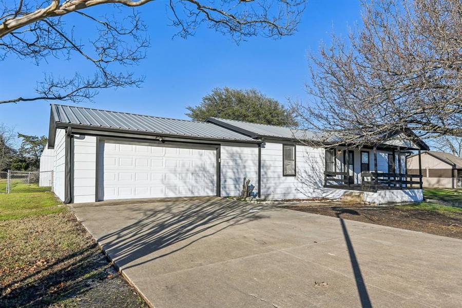 250 County Road 3318, Greenville, TX 75402