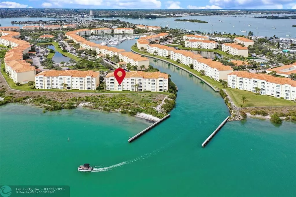 Fort Pierce, FL 34949,20 Harbour Isle Dr W  #205