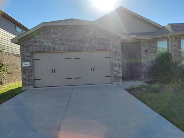 1420 Archway Court, Fort Worth, TX 76247