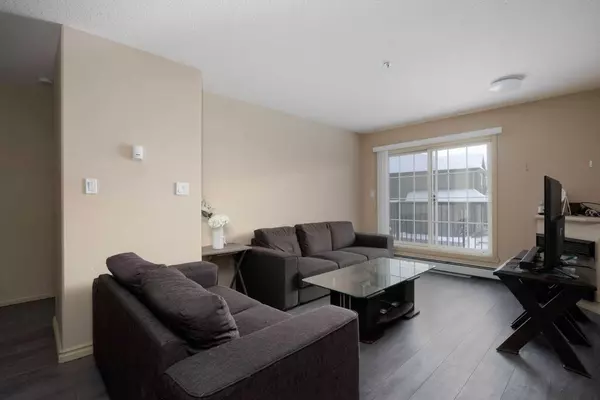 Fort Mcmurray, AB T9K2W3,200 Lougheed DR #1200