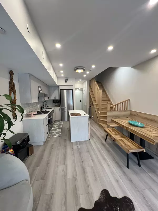 Toronto E01, ON M4M 2P5,485 Logan AVE #307