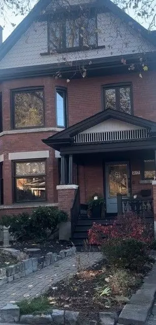 217 Geoffrey ST #Lower, Toronto W01, ON M6R 1P9