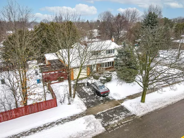 18 Rickson AVE, Guelph, ON N1G 2Y1