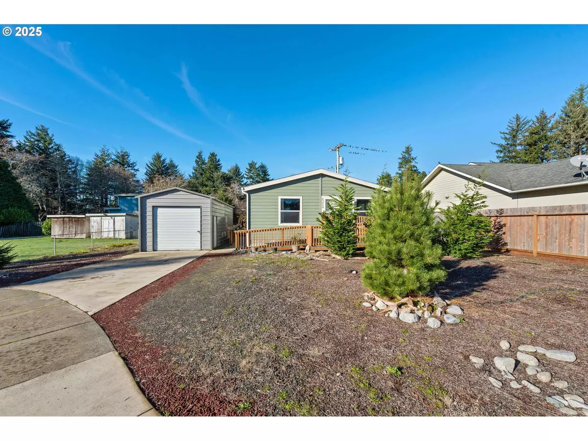 Coos Bay, OR 97420,63454 JAMES DR