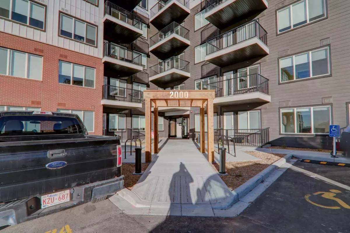 Calgary, AB T3N2K1,395 Skyview Pkwy NE #2410