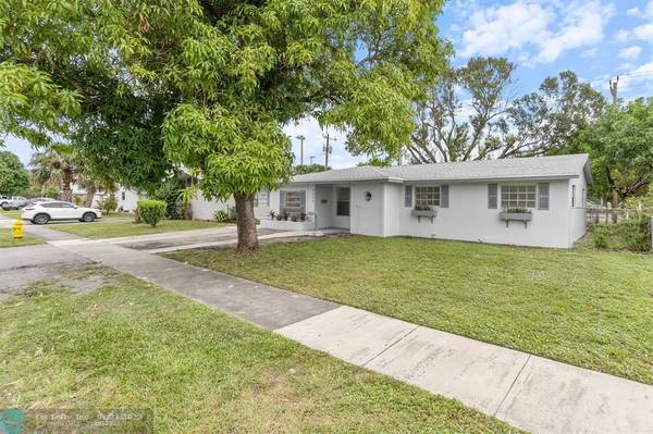 3640 NW 44th Ave, Lauderdale Lakes, FL 33319