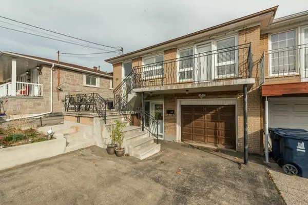 Toronto W05, ON M3N 1P3,84 LASKAY CRES