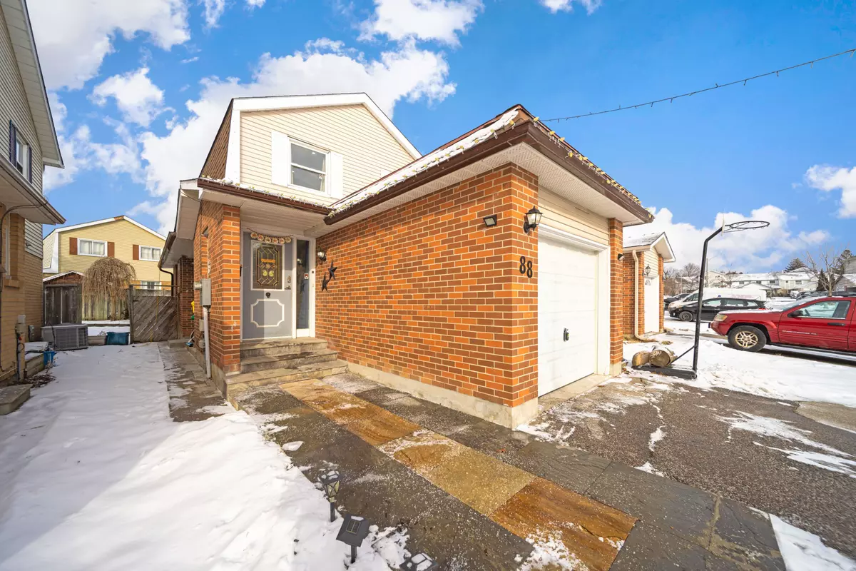 Peel, ON L6Z 1B9,88 Nottawasaga CRES