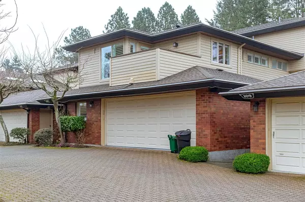 2345 Cedar Hill Cross Rd #108, Oak Bay, BC V8P 5M8