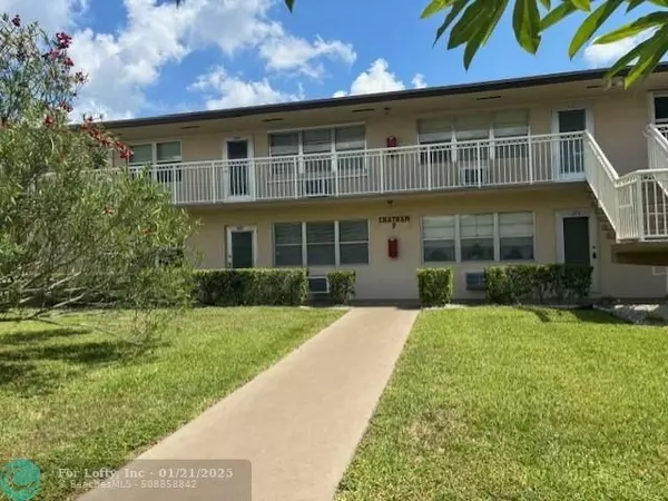 West Palm Beach, FL 33417,319 Chatham P  #319