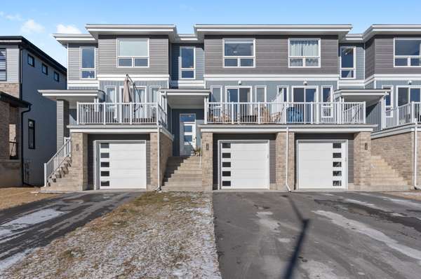 127 Superior DR, Lennox & Addington, ON K7N 0E5