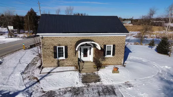 26 Blacksmith RD, Rideau Lakes, ON K0G 1L0