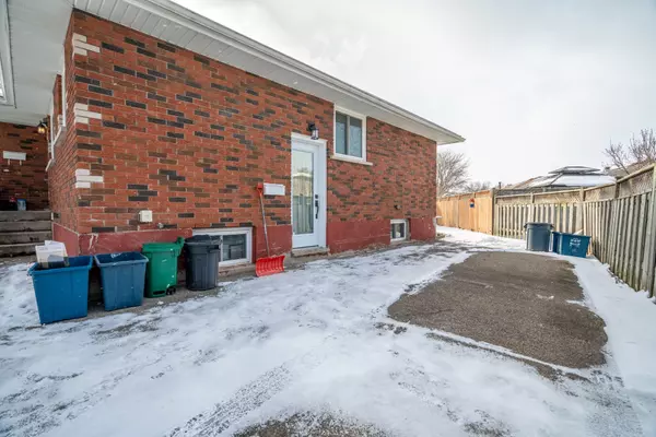 Brantford, ON N3R 3P4,6 Acorn LN #Bsmt