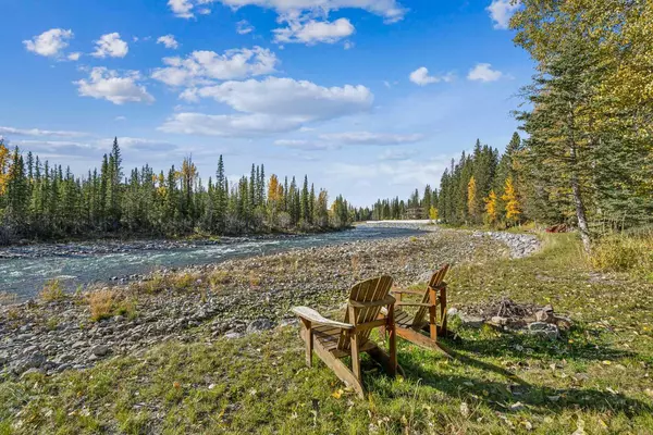 Bragg Creek, AB T0L0K0,67 Bracken PT