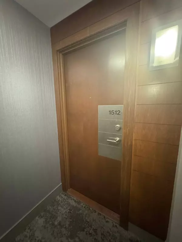 Mississauga, ON L5B 3Y9,310 Burnhamthorpe RD W #1512