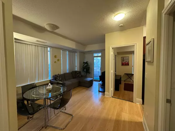 Mississauga, ON L5B 3Y9,310 Burnhamthorpe RD W #1512