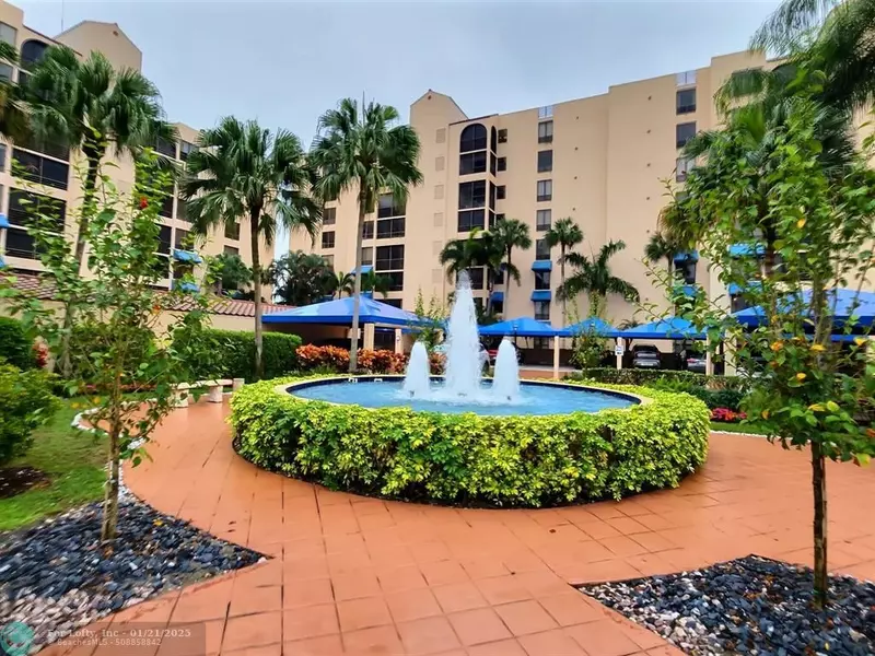 7186 Promenade Dr  #101, Boca Raton, FL 33433