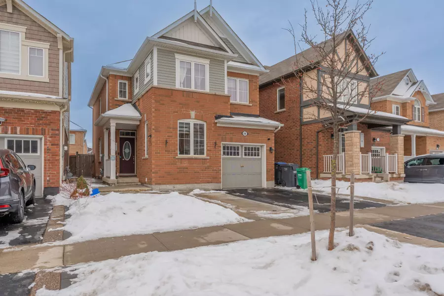 68 Robert Parkinson DR, Brampton, ON L7A 0X5