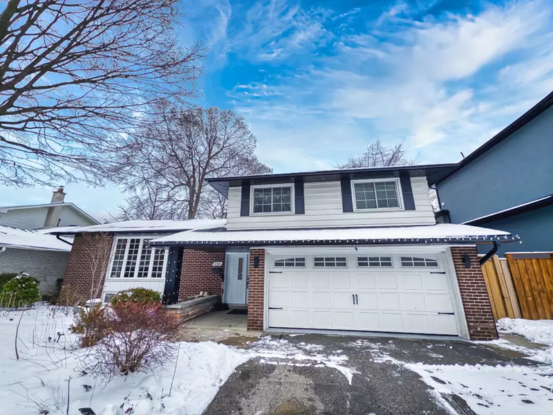 280 Daphne AVE, Mississauga, ON L5A 1M6