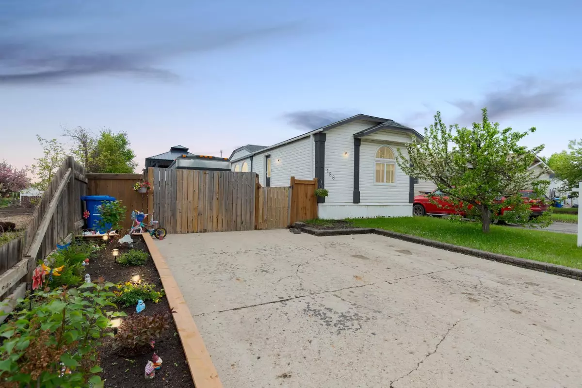 Fort Mcmurray, AB T9K 2H9,188 Caouette CRES