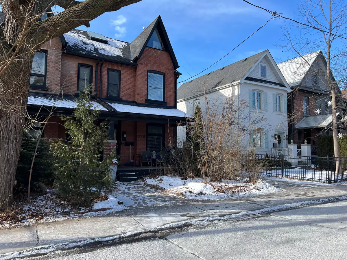 Toronto E01, ON M4M 2V8,220 Pape AVE #Lower