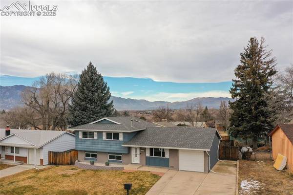 1512 Saratoga DR, Colorado Springs, CO 80910