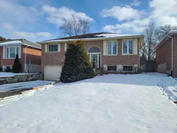 423 Maplegrove AVE, Bradford West Gwillimbury, ON L3Z 2V5