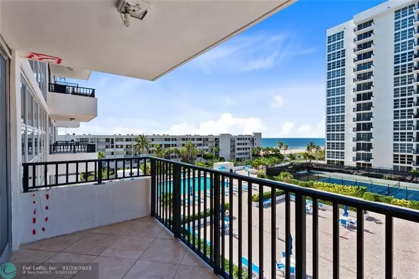 Pompano Beach, FL 33062,531 N Ocean Blvd  #706