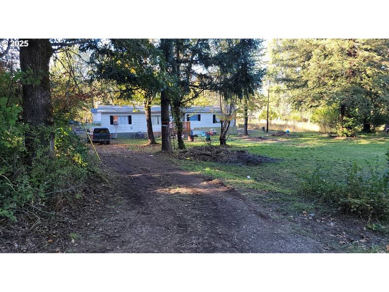 251 MAJOR DR, Glendale, OR 97442