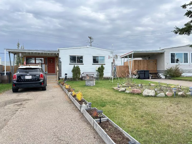 5308 57 ST #8, Lloydminster, AB T9V 3N5