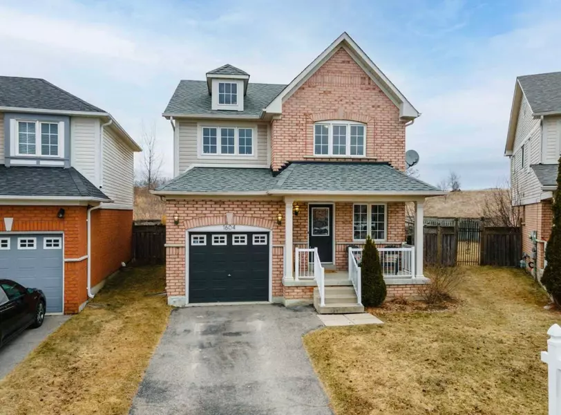 1604 Sarasota CRES, Durham, ON L1G 8E9