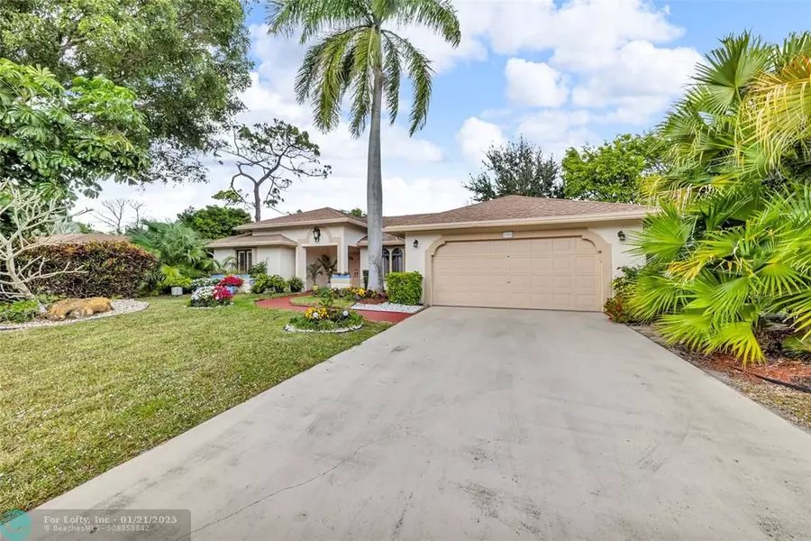 2765 S Riviera Dr, Delray Beach, FL 33445