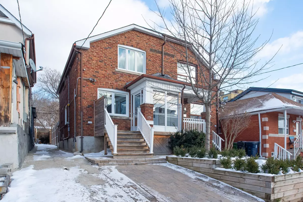 Toronto C03, ON M6C 3X7,179 Cedric AVE