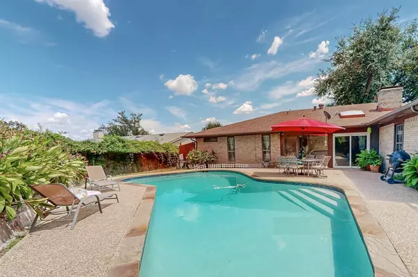 1217 Gardengate Circle, Garland, TX 75043