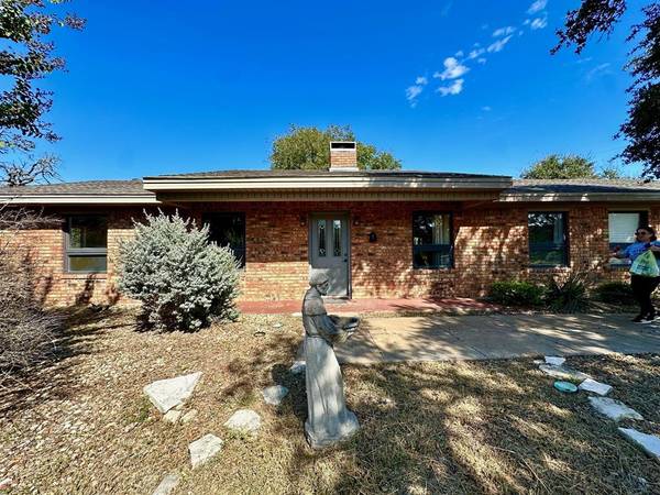 4742 Peak Road, Granbury, TX 76048