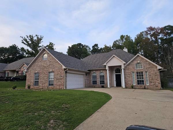 313 Dogwood South Lane, Haughton, LA 71037